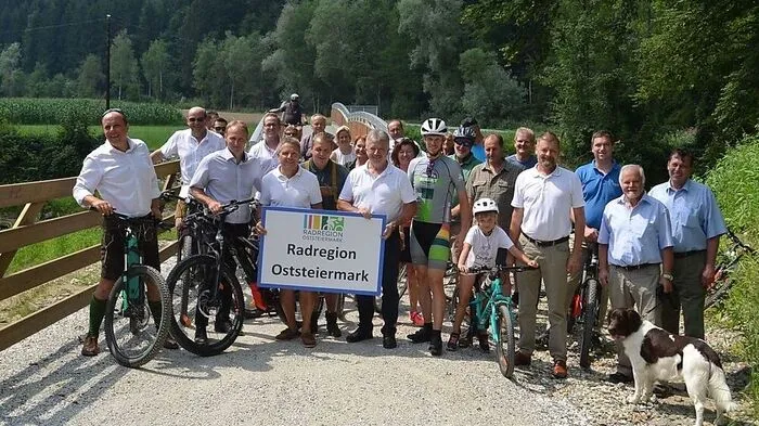 Das Teilstück des Feistritztalradwegs von Steg bis Koglhof wurde feierlich eröffnet