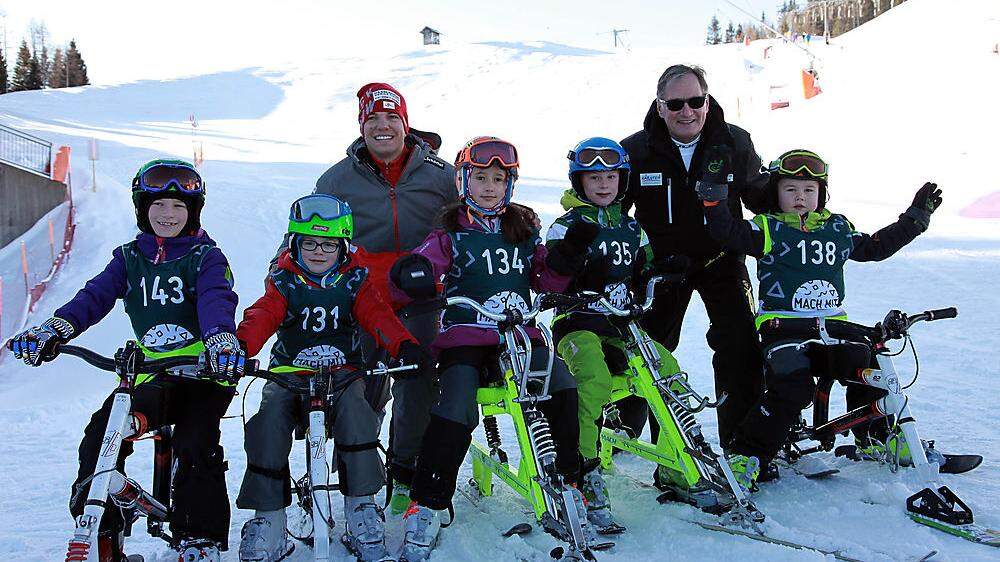 Paralympionike Markus Salcher und Skilegende Franz Klammer beim großen „Sei dabei – Inklusions-Schneetag“. Ihr Ziel die Kinder für den Pistensport zu begeistern haben sie erreicht