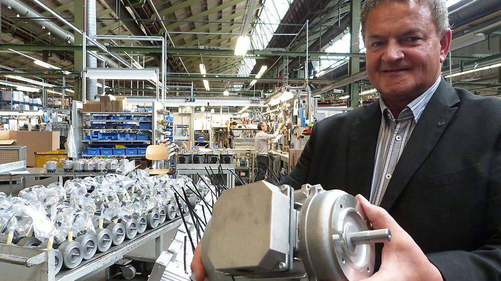 Michael Leitner, seit 30 Jahren Motor                    des Arbeiterbetriebsrates bei ATB Spielberg. Hier in der Produktionshalle