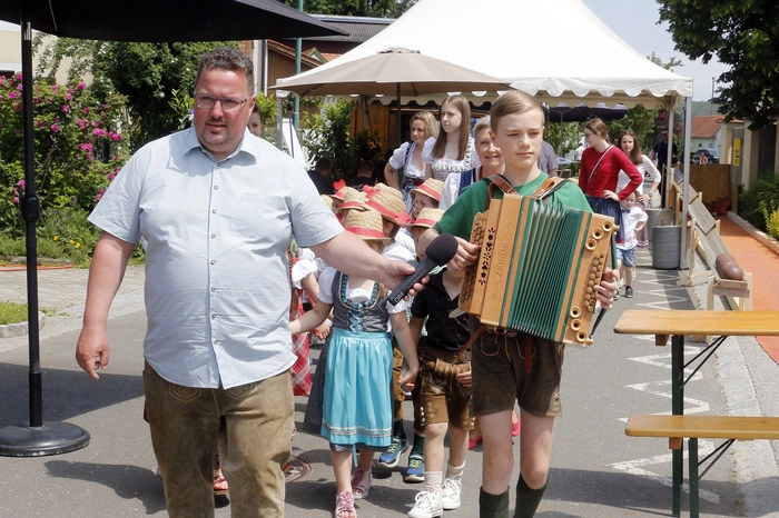 ... ging auch heuer wieder das "Altenmarkter Herzerlfest" über die Bühne.