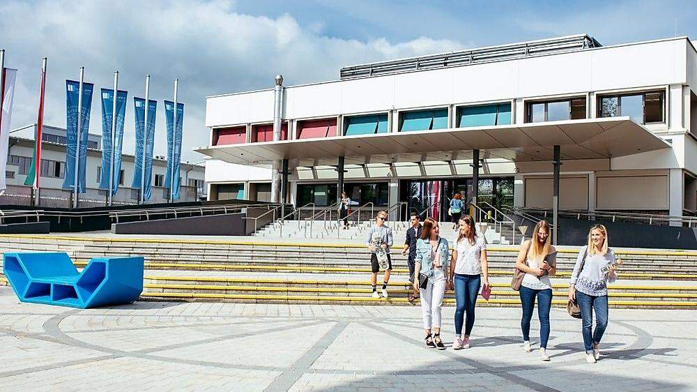 Universität Klagenfurt stellt Berichte zu angeblichem Doktorat richtig