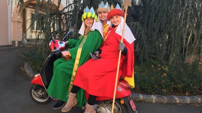Teresa, Anna, Maria und Lena haben für ihre Tour in Feldbach PS-starke Unterstützung bekommen