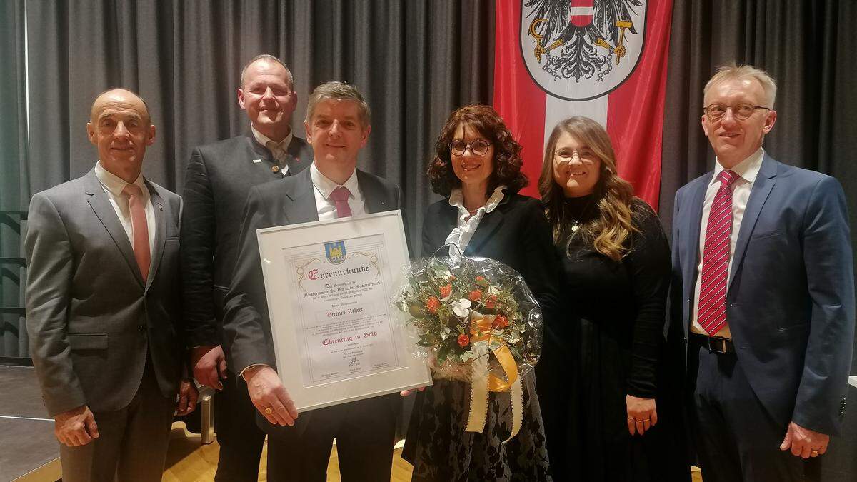 Unter den Geehrten: Bürgermeister Gerhard Rohrer erhielt den Ehrenring in Gold
