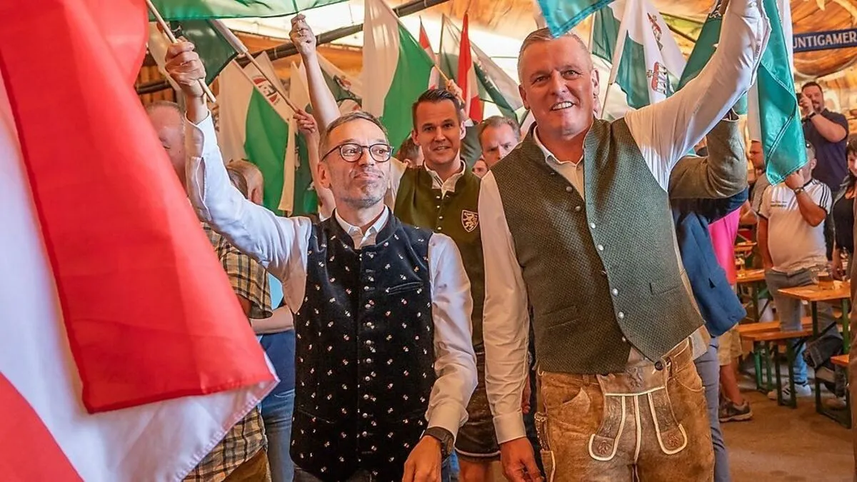 Herbert Kickl, Stefan Hermann und Mario Kunasek beim Oktoberfest im Vorjahr