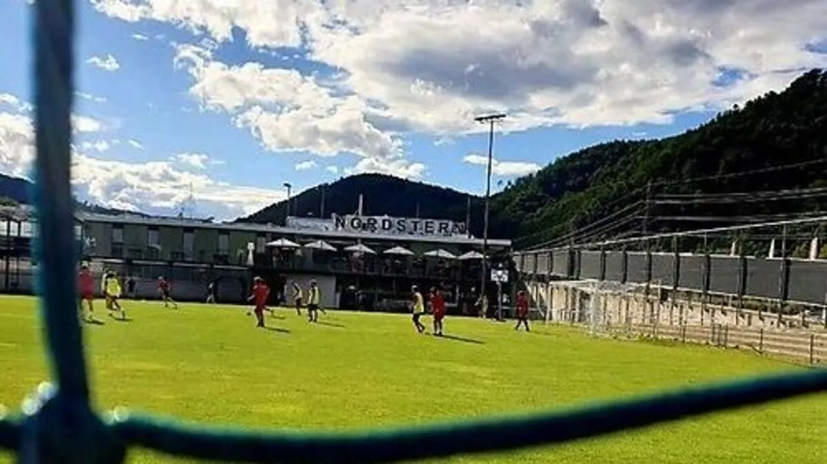 Dunkle Wolken über dem "Nordstern" beim GAK-Platz
