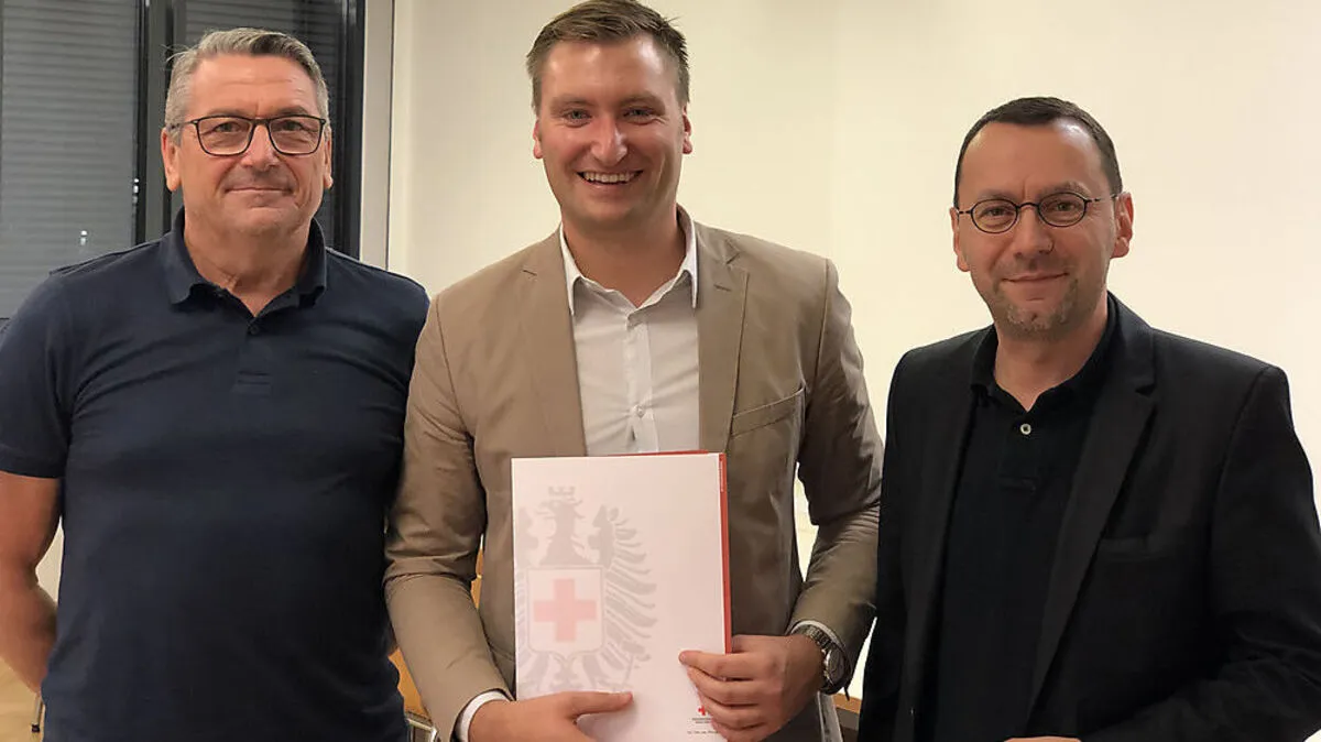 Erwin Hütter, Matthias Habersberger und Bezirksstellenleiter Mirko A. Franschitz