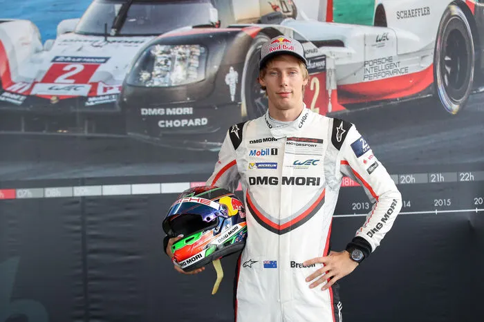 ... kurzfristig zugesagt hatte auch der diesjährige Sieger, Brendon Hartley, mit seinem Porsche 919 Hybrid ...