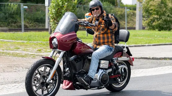 Rund um den Faaker See, in der Villacher Innenstadt und in Velden steht alles bereit für die 28. Ausgabe der European Bike Week. Obwohl das Treffen offiziell am Dienstag, 8. September, losgeht, gibt es bereits hunderte Gäste in der Region, die schon vor dem Treffen ihre Runden drehen
