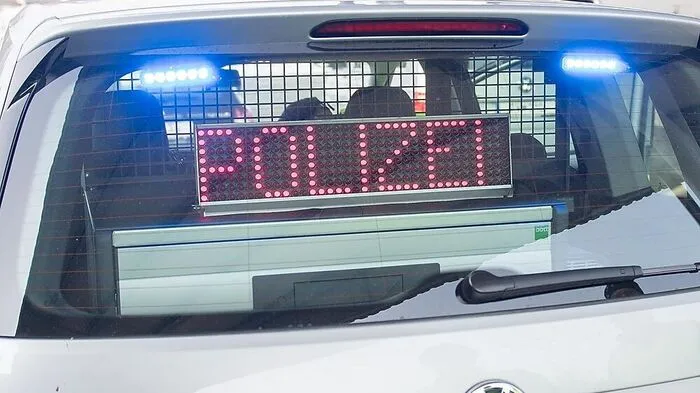 Die Polizei konnte den Fahrzeuglenker in Arnwiesen anhalten