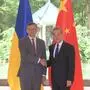 Dmytro Kuleba bei Wang Yi | Der ukrainische Außenminister Dmytro Kuleba zu Besuch bei seinem chinesischen Amtskollegen Wang Yi in Guangzhou