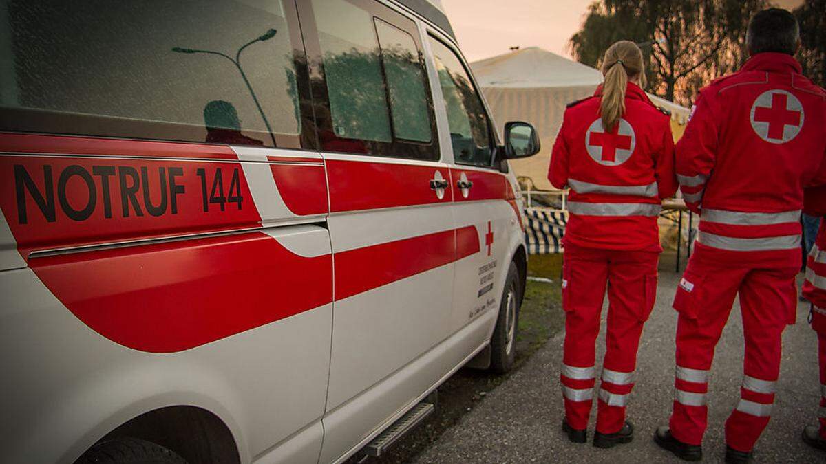 Der 83-Jährige wurde mit der Rettung ins LKH Wolfsberg gebracht