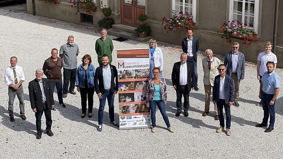 Die Verantwortlichen der Museen, Sponsoren und Gemeindevertreter präsentieren Eisenerz am 5. September als interessante Stadt mit acht sehenswerten Museen