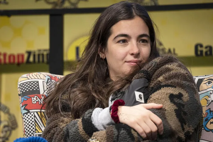 Die 35-jährige Schauspielerin Alanna Masterson ist den meisten wohl aus der US-amerikanischen Fernsehserie „The Walking Dead“ bekannt. Weil ihr Vater der Gemeinschaft nicht betritt, haben sie und ihr Bruder den Kontakt zu ihm abgebrochen.