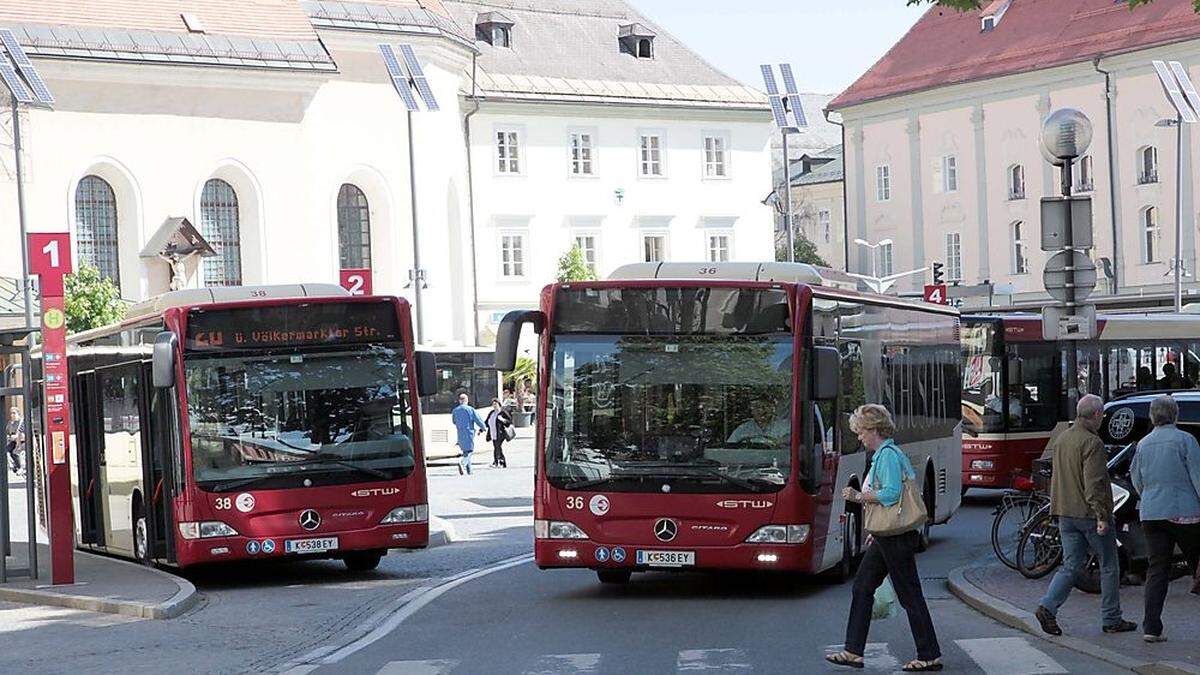 Auf dem Heiligengeistplatz kam es zu dem Angriff - am helllichten Tag