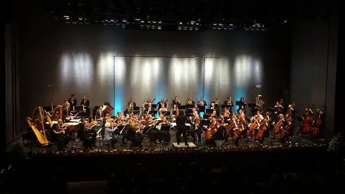 Unter der Leitung von Dejan Dacic eröffnete das Weizer Stadtorchester mit dem „Neujahrskonzert“ am vergangenen Wochenende das Kulturjahr 2022 im Kunsthaus Weiz.