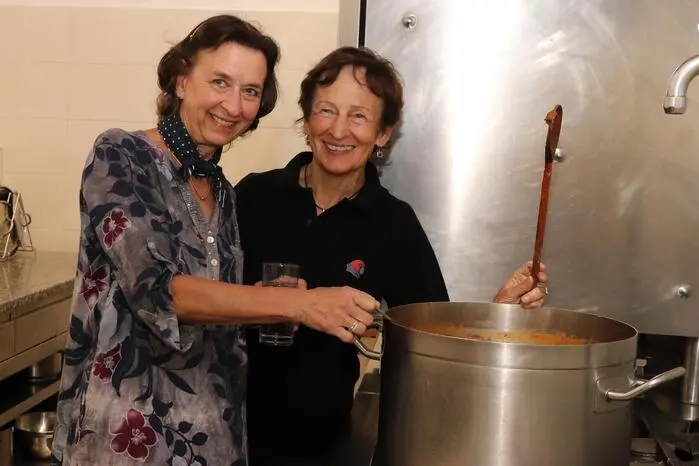 Für das leibliche Wohl waren Eveline Mosgan und Margit Molitschnig zuständig.