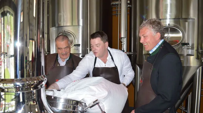 Dass Fürst Karl Schwarzenberg ein Liebhaber von Gerstensaft ist, ist kein Geheimnis.