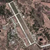 Ein Satellitenbild (Maxar Technologies) vom 27. Mai, wenige Tage vor den ukrainischen Drohnenangriffen, zeigt den russischen Militärflughafen Ukrainka Airbase in der Amur Region in Russland. Noch sind die Flugzeuge intakt