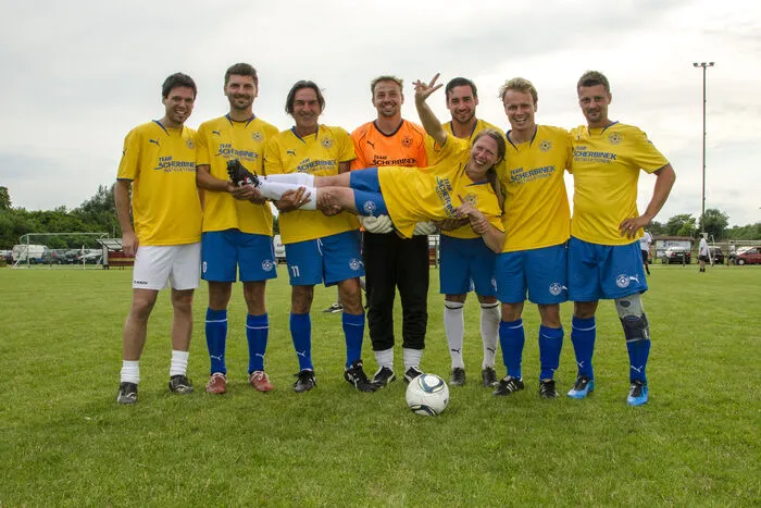 Tragende Rolle: Die beweist Sticher auch beim Fußball