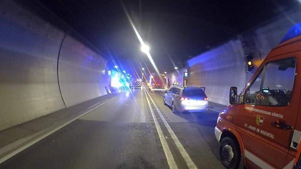 Blaulicht im Karawankentunnel