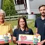 Viktor Plank, Stefanie Hopfgartner und Michael Steinacher bescheren zehn Familien krebskranker Kinder einen Tagesausflug am Goldeck