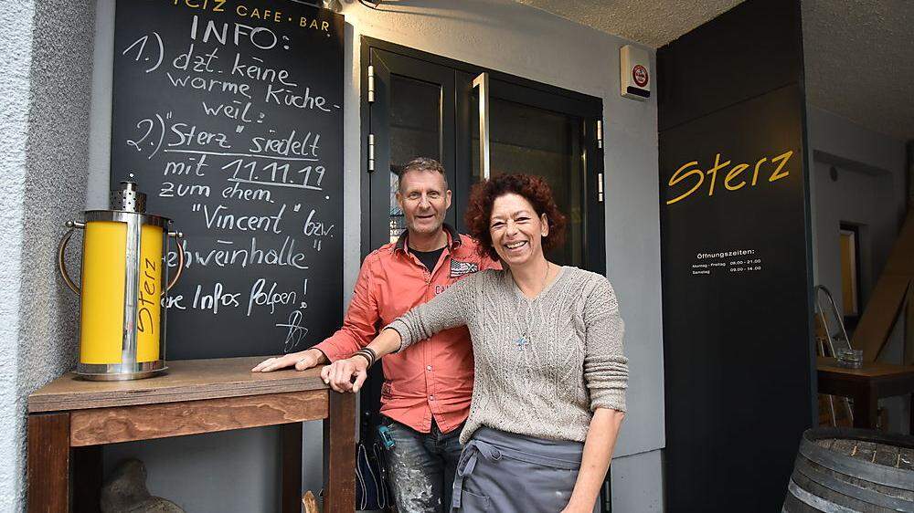 Chefin Birgit Bregar mit Künstler Michael Raffalt, der das neue Sterz-Lokal gestalten wird