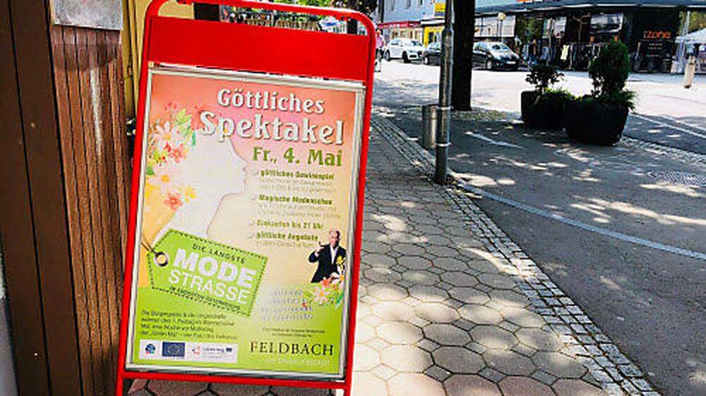 Das „Göttliche Spektakel“ in der Feldbacher Modestraße sorgt bereits im Vorfeld für Gesprächsstoff
