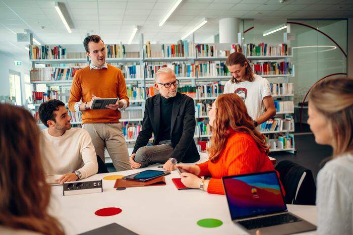 Gemeinsam geht vieles einfacher - tauschen Sie sich mit Ihren neuen Kolleg:innen aus