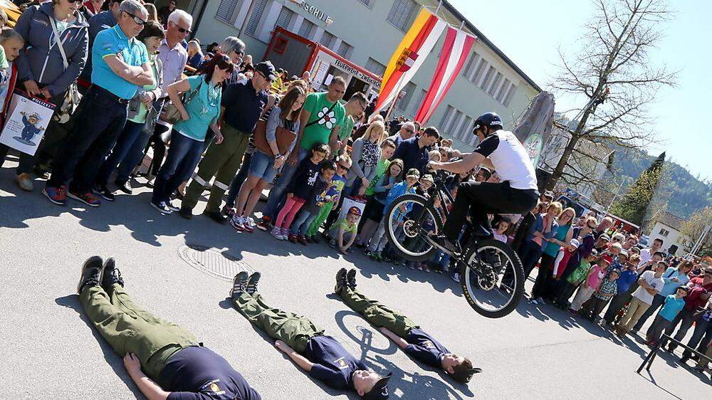 Beim Sicherheitstag in Liebenfels standen viele spektakuläre Übungen auf dem Programm