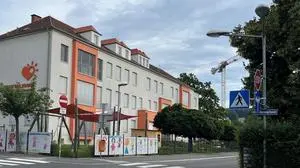 Dieser Zebrastreifen beim "Haus des Kindes" in Gleisdorf soll bunt werden