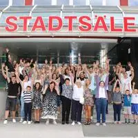 Zahlreiche strahlende Gesichter beim Fan-Frühstück