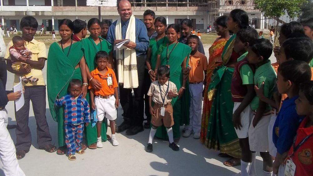 Pinto hat lange in Indien missioniert, Kindern geholfen und Schulen aufgebaut