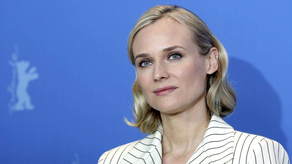 Diane Kruger tritt als Marlene Dietrich vor die Kamera