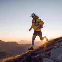 „Laufsport ist mittlerweile eine Lebenseinstellung von mir. Ich kann ohne gar nicht mehr“, sagt Berglauf-Pionier Markus Kröll. Sein wichtigster Trainings-Ratschlag: Nur nicht übertreiben und genug Zeit für die Erholung einplanen.