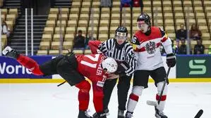 Die Schweiz und Jonas Siegenthaler ließen sich von Marco Kasper und Co. vor leeren Rängen nicht aus der Balance bringen