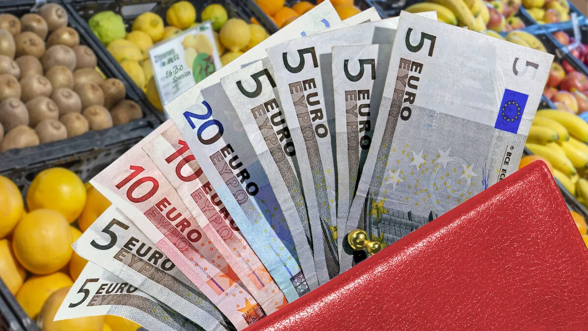 Sloweniens Regierung will Teuerung bei Lebensmitteln mit Überwachung stoppen