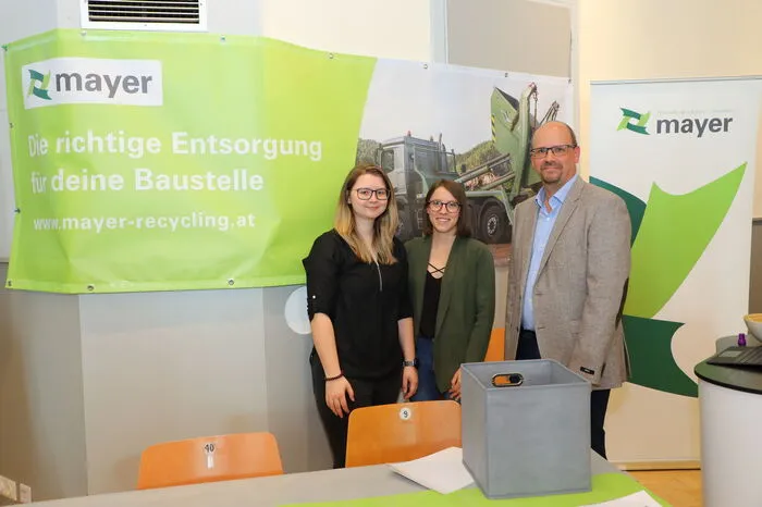 Rund 50 Aussteller zeigten Möglichkeiten des Recyclings, der Nachhaltigkeit und des Energiesparens auf.