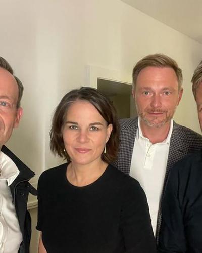 Historisches Selfie zum Auftakt der deutschen Koalitionsgespräche 2021; Wissing, Baerbock, Lindner, Habeck 