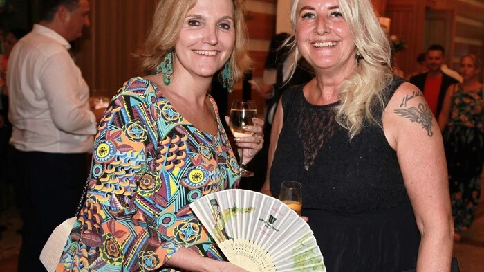 Bitte klicken Sie sich durch die Bilder von der WB-Sommergala.