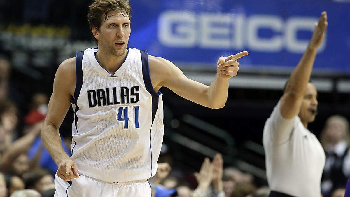 Dirk Nowitzki beweist im Video der Dallas Mavericks Humor