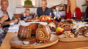 Zu Weihnachten darf süßes Gebäck in Slowenien nicht fehlen: Für die Potica, die es in vielen slowenischen Gasthäusern gibt, kennt man 60 verschiedene Füllungen  