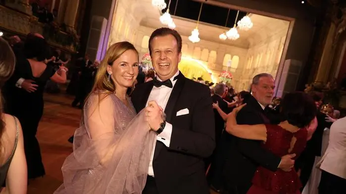 Landesrat Karlheinz Kornhäusl mit AR-Vorsitzender Maria Großbauer 