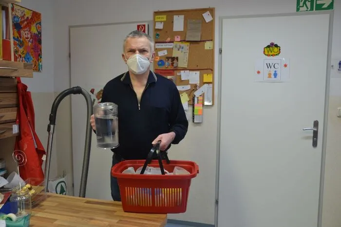 Ernst Doppelreiter sorgt für Erfrischung.