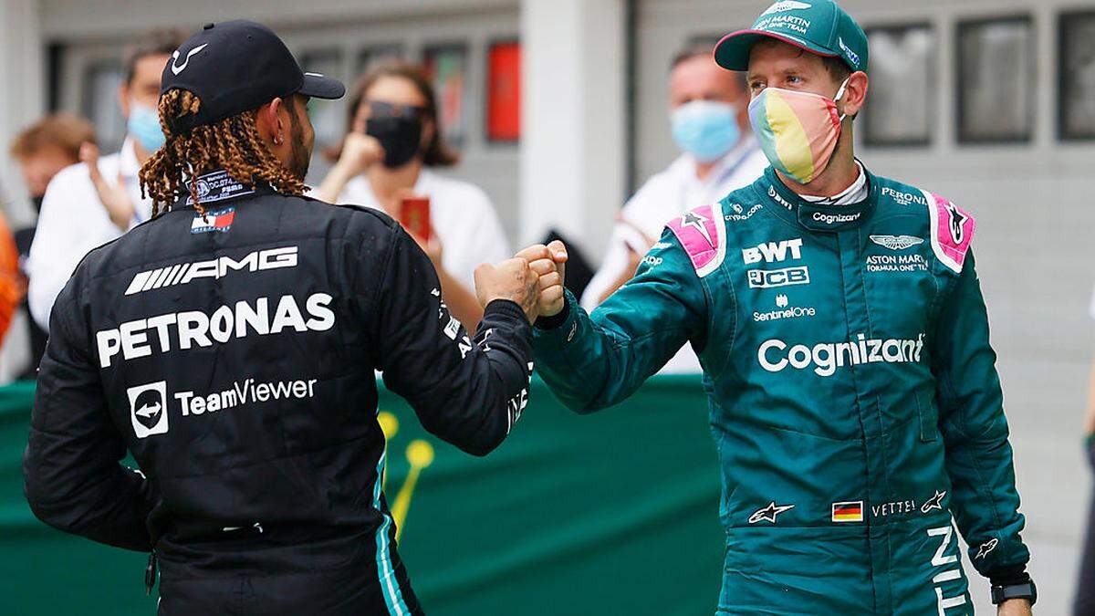 Lewis Hamilton (links) und Sebastian Vettel haben beide gute Aussichten auf eine Krönung zum Saisonende