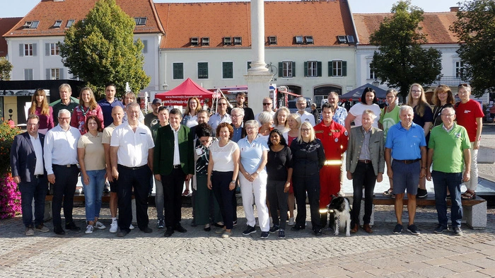 34 Vereine und Einsatzorganisationen präsentierten...