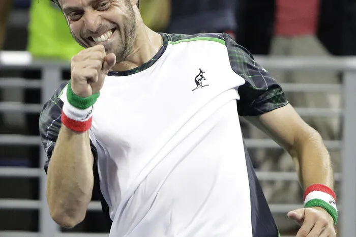Si! Kitzbühel-Sieger Paolo Lorenzi setzte sich gegen Giles Somin durch.
