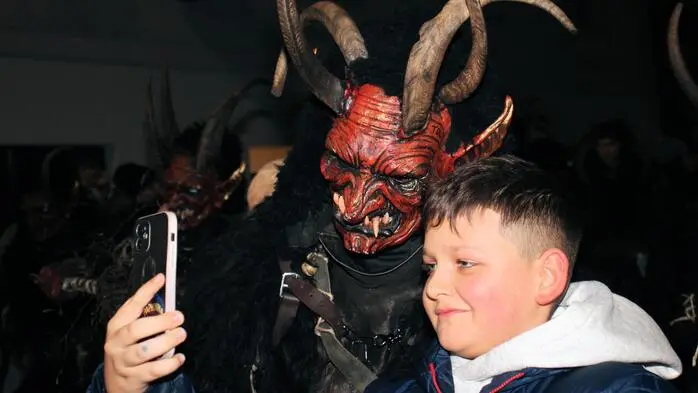 Bereits zum 7. Mal fand in Voitsberg der beliebte Krampuslauf mit spektakulären Auftritten von 28 Gruppen aus ganz Österreich statt.