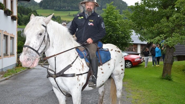 Am 3. Juli haben sich Pferdewanderer aus dem Enns- und Murtal am Sölkpass getroffen.