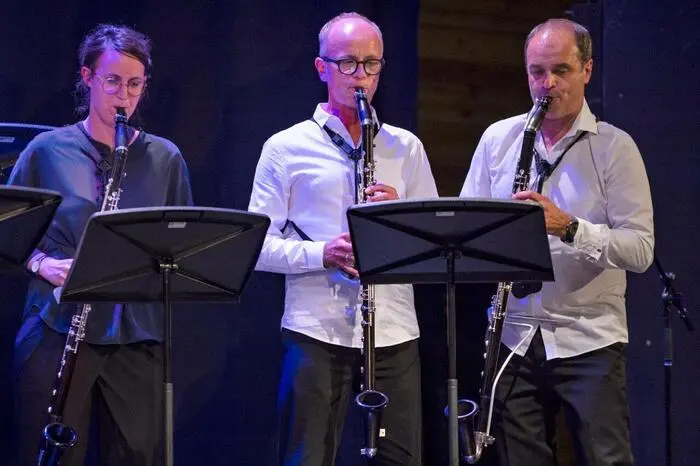 Gemeinsam mit den Musikern der vienna clarinet connection, Helmut Hödl, Rupert Fankhauser, Hubert Salmhofer und Wolfgang Kornberger, musizierten an diesem Abend die drei Quartette Rosarot&amp;Himmelblau, Mocatheca und Quartart
