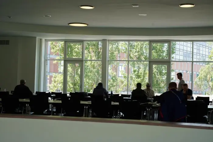 Der Arbeitsbereich für die Print-Journalisten im ersten Stock